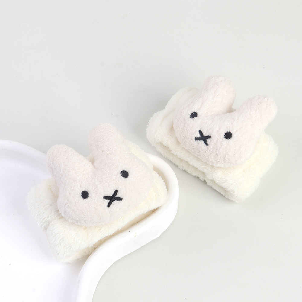 Miffy Tavşan Bileklik Yaratıcı - Cleanser Face incelemesi ve fiyatı